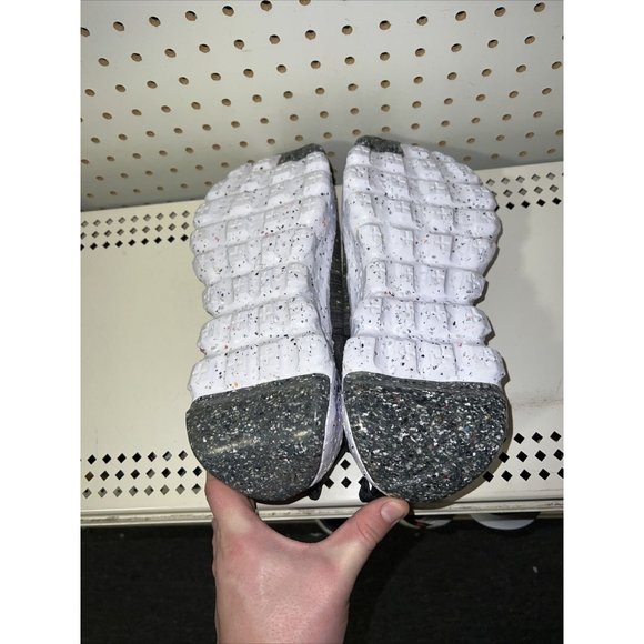 Nike Space Hippie 04 Black Volt Mens Athletic Shoes Size 10.5 CZ6398-010 - Picture 7 of 9